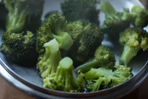 benefits of boiling broccoli