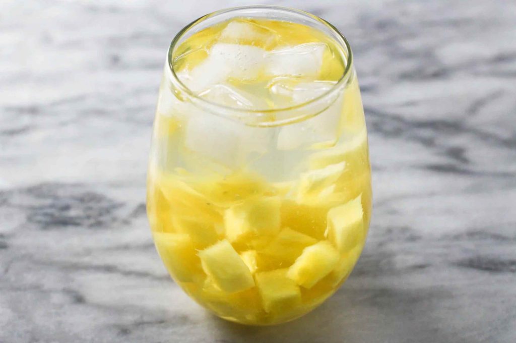 How to Make Pineapple Water